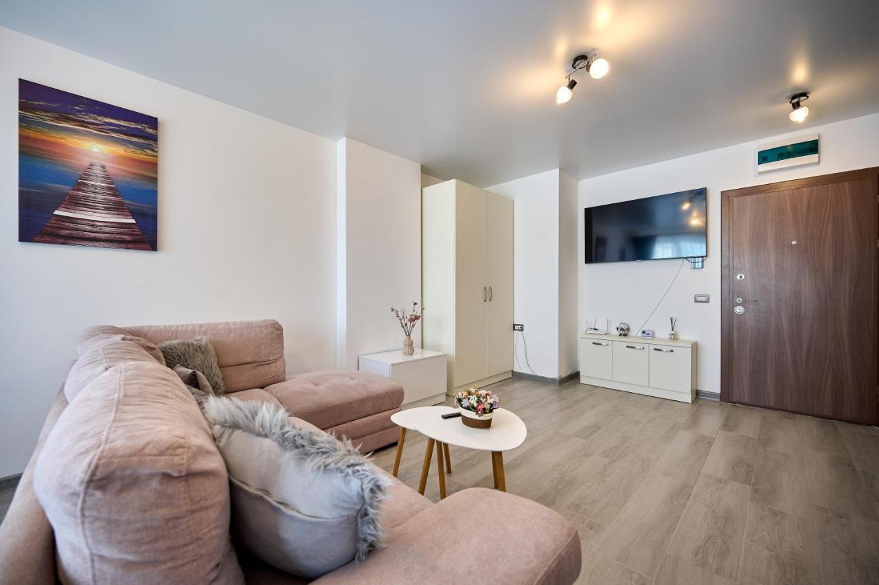 Apartamento Palmas - Pool By N10 Năvodari Exterior foto